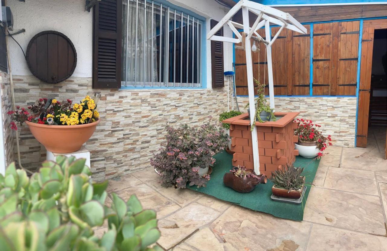 Mamas Summer House Larnaca Exterior photo